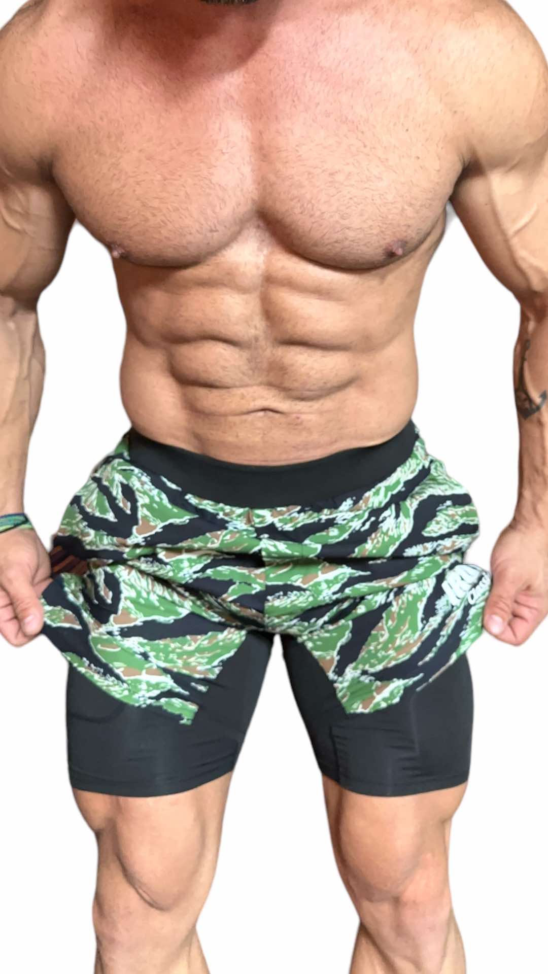 HIGH PERFORMANCE 7" SHORTS - TIGER CAMO COLOR